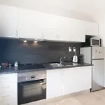 Daire Portomar House