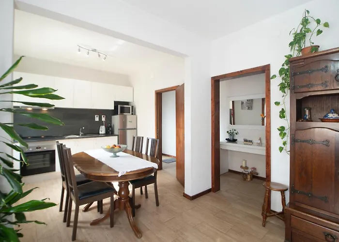 Portomar House * レサ・ダ・パルメイラ